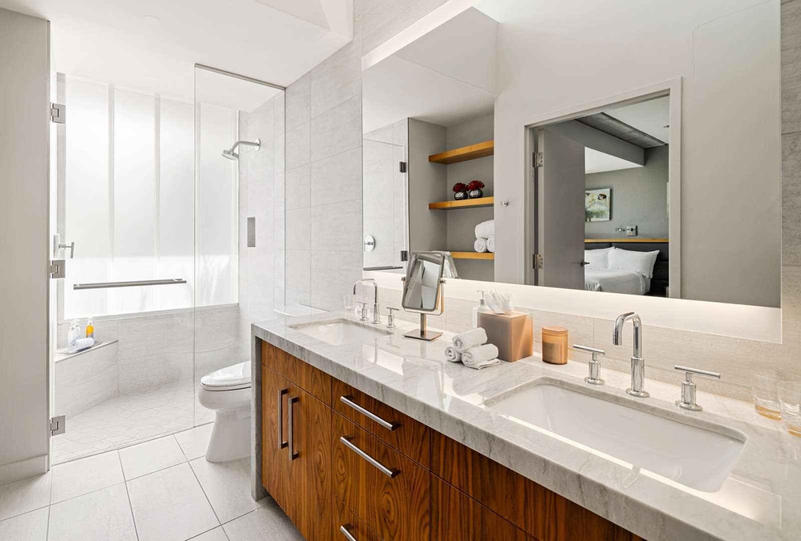 Penthouse South Bathroom