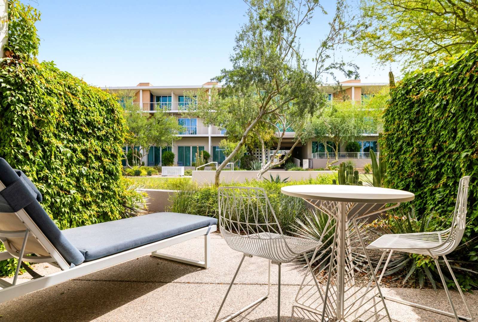 Garden Premium Guestroom Patio